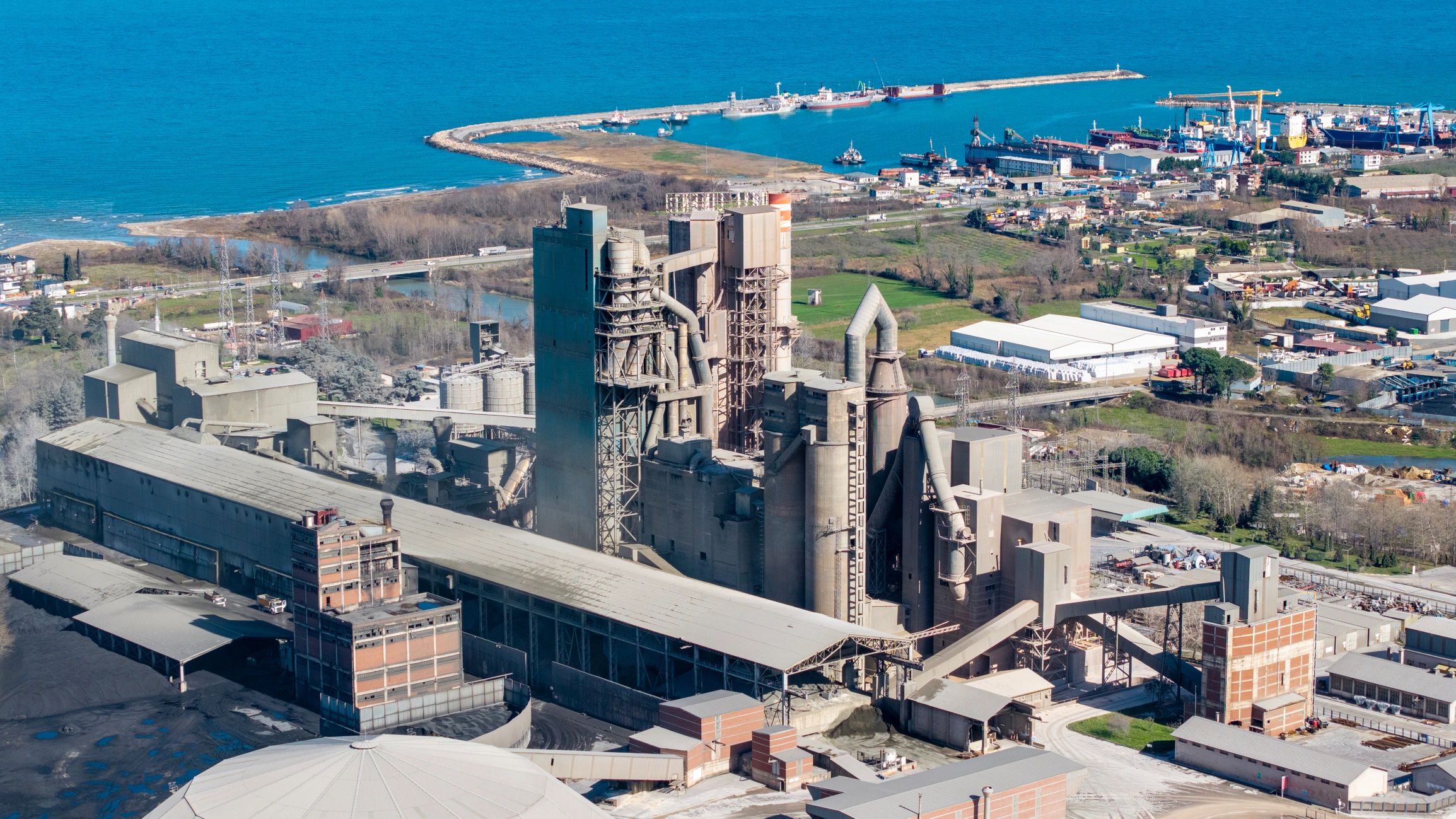 Industrial construction and infrastructure facility